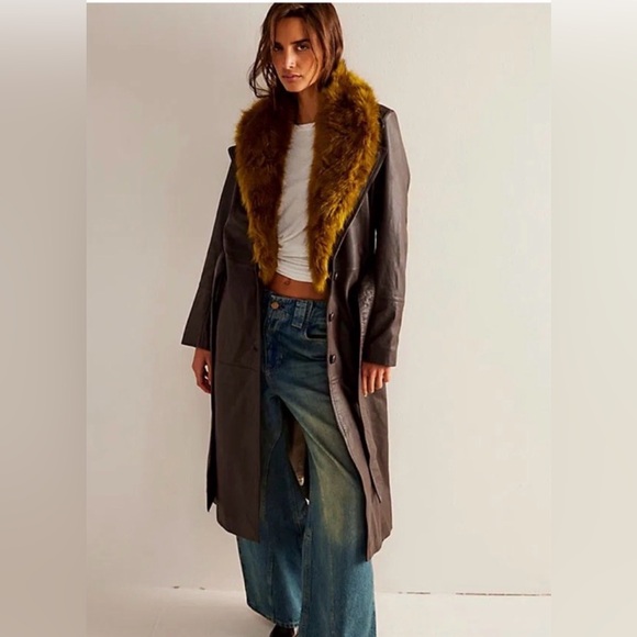 ⭐️NWOT We the Free Midnight Train Leather Coat with Faux Fur Removable Collar⭐️